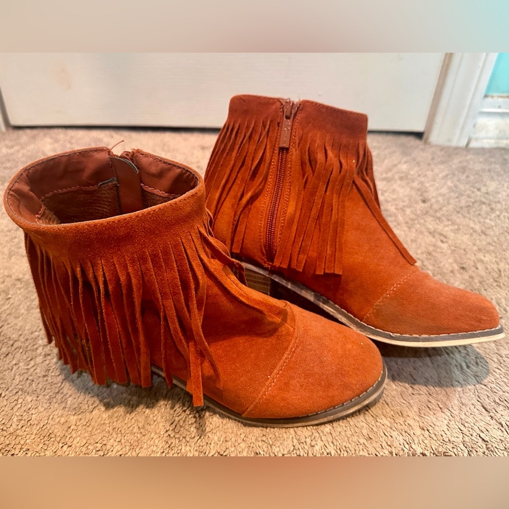 Breckelles Fringe Boots - Tan